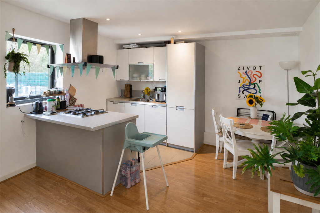 Apartment in London - View 4