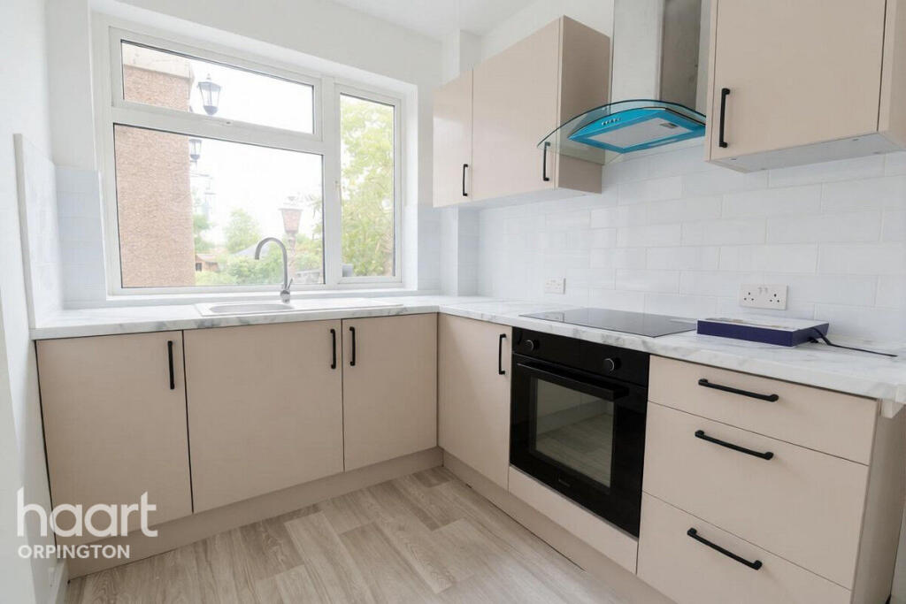 Kynaston Road, Orpington photo 3