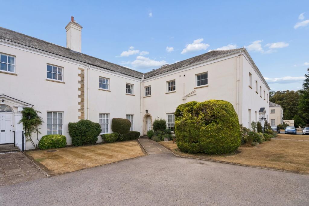 Main image of property: Shardeloes, Missenden Road, Amersham, Buckinghamshire, HP7