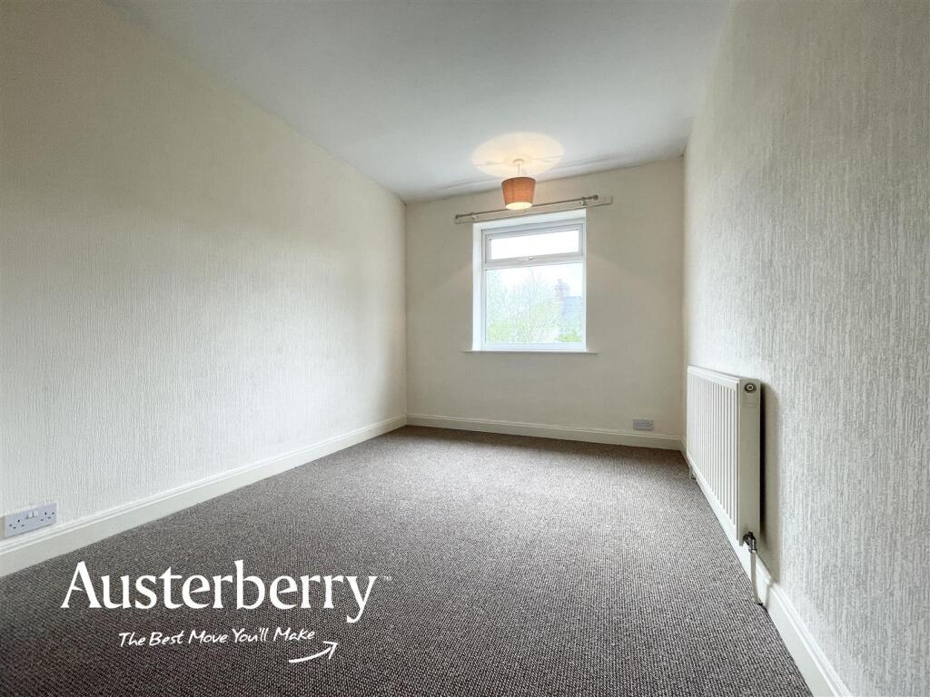 House in Stoke-on-Trent - More