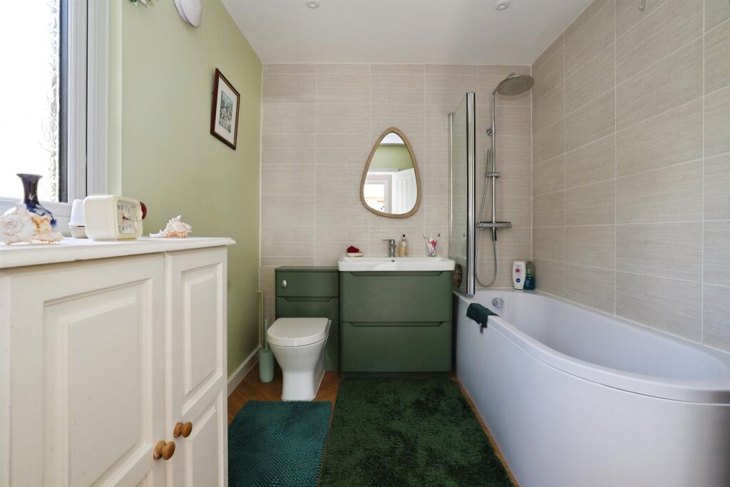 Kitchener Road, Amesbury, Salisbury - View 3