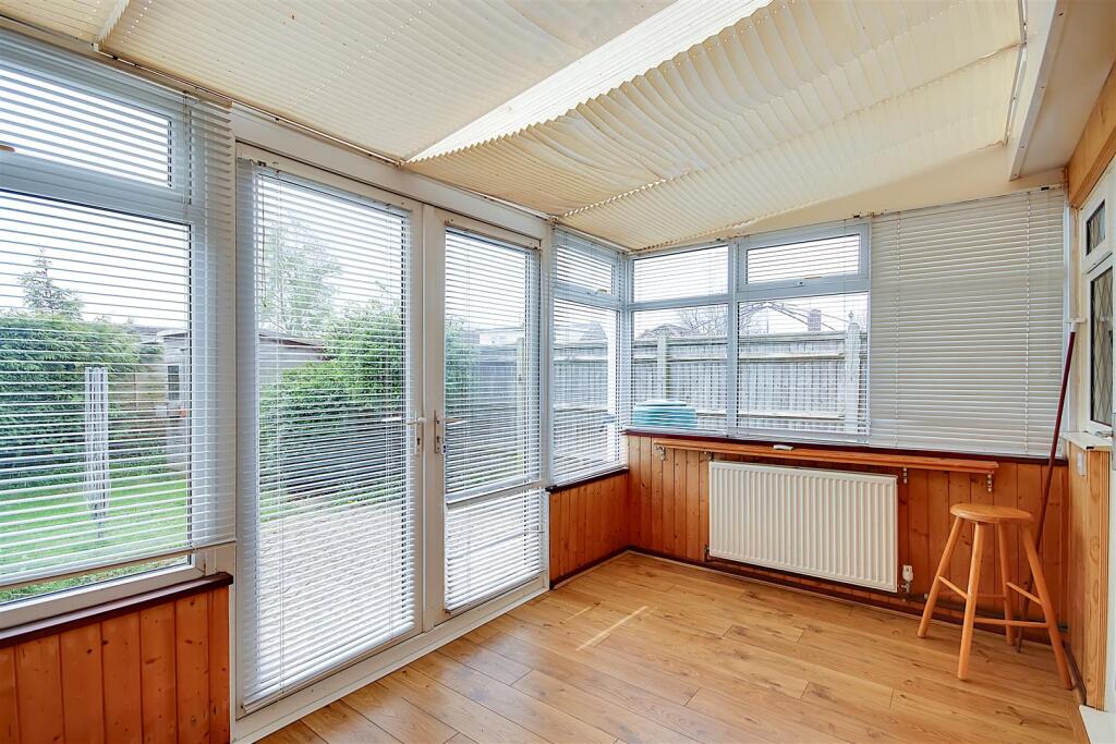 Roedean Road, Worthing, BN13 - More