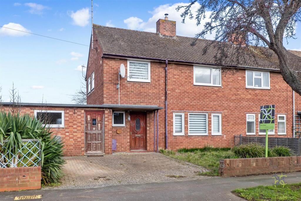 Main image of property: Battleton Road, Evesham