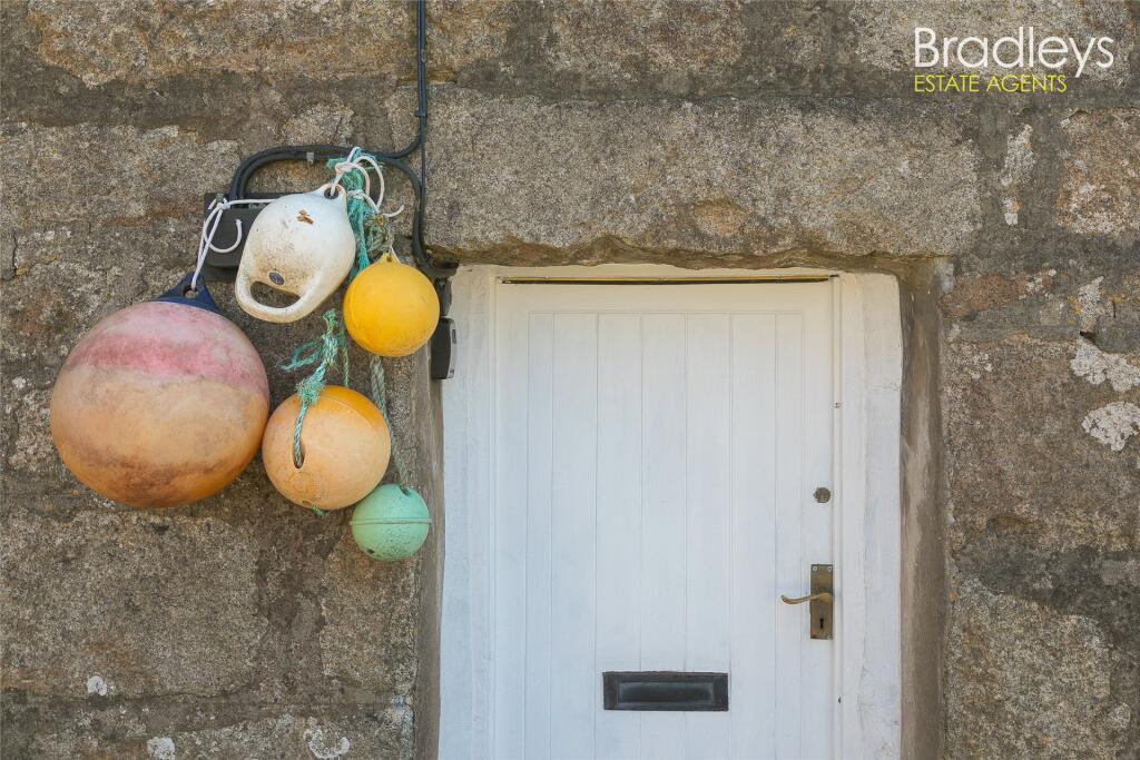House in St Just, Cornwall - View 4