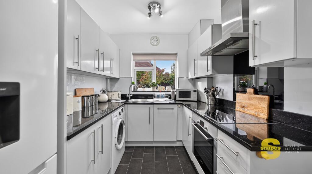 House in Stockport, Gillbent, Cheadle Hulme - View 4
