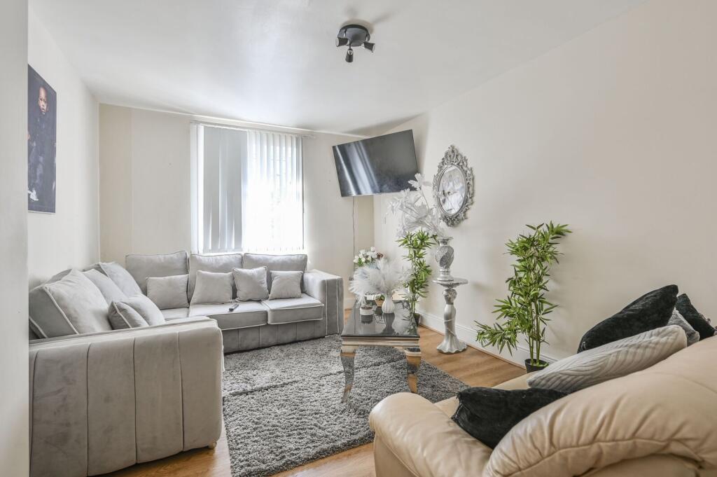 Main image of property: Myddleton Road, Wood Green, London, Greater London, N22, Wood Green, London, N22