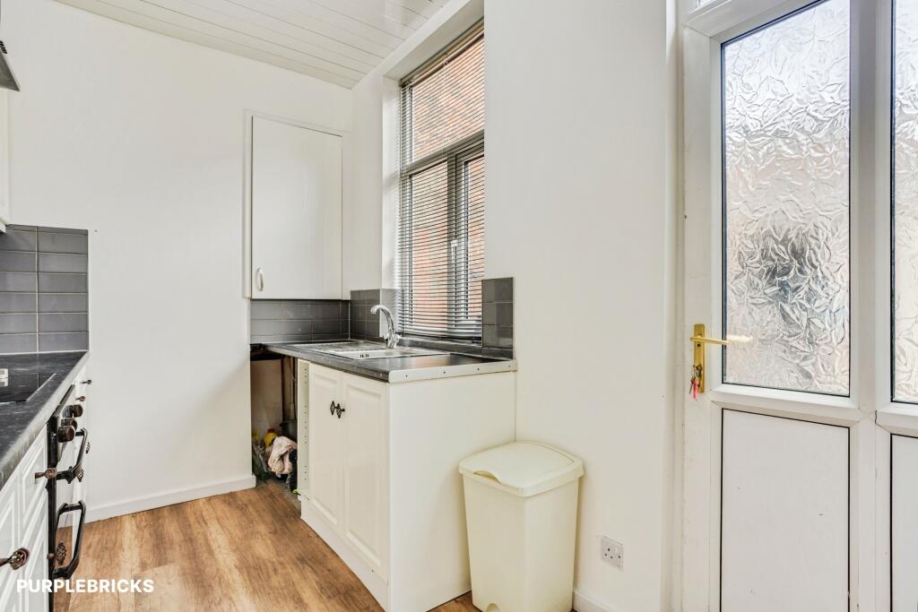 House in Wakefield, Thornes - View 5