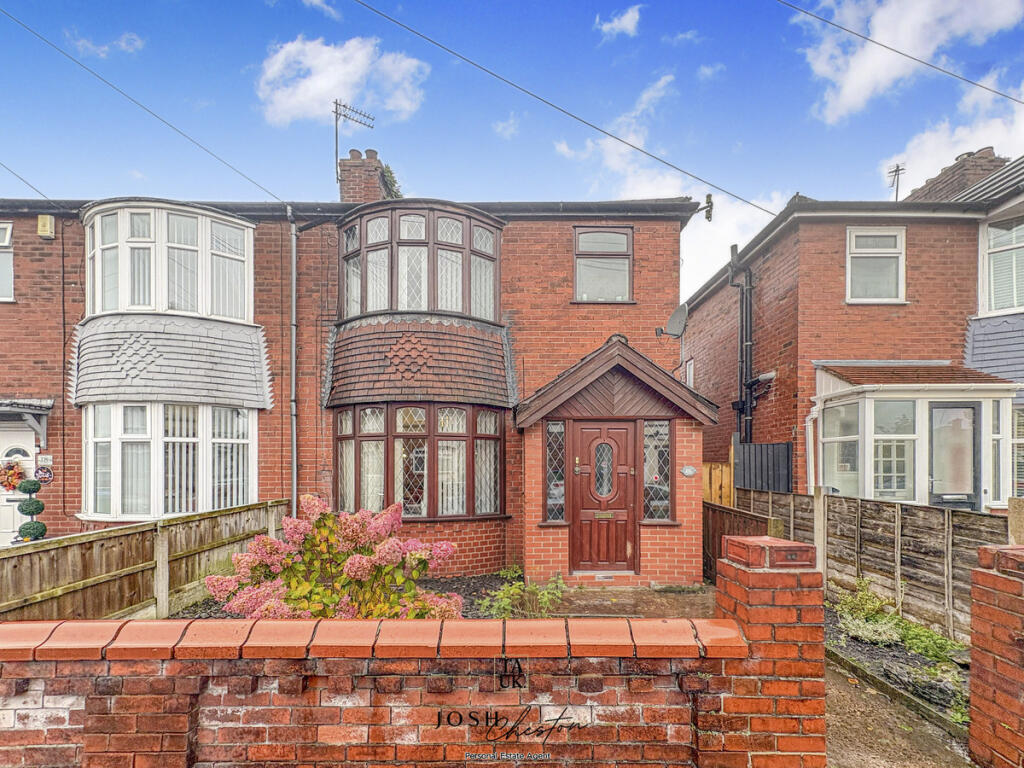 3-bed semi-detached on Ash Street, Middleton, £190,000