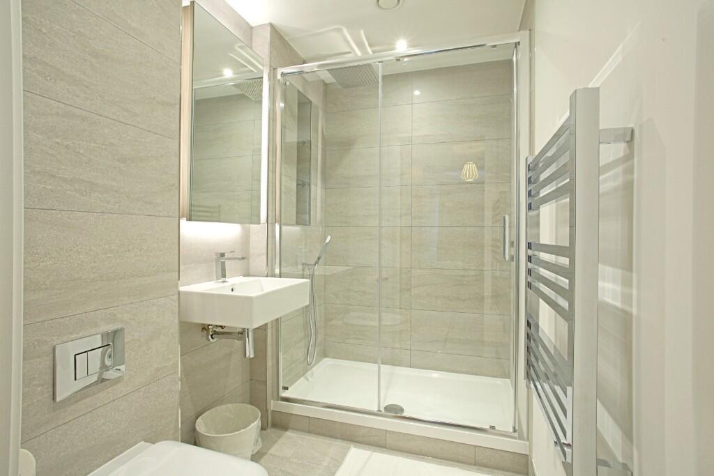 Main image of property: Lismore Boulevard, London, NW9