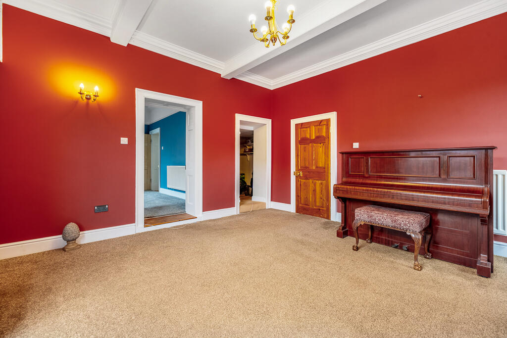 House in Peterborough - View 5