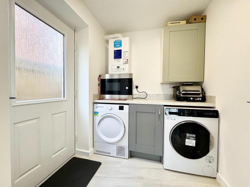 House in Middlesbrough, Normanby - More