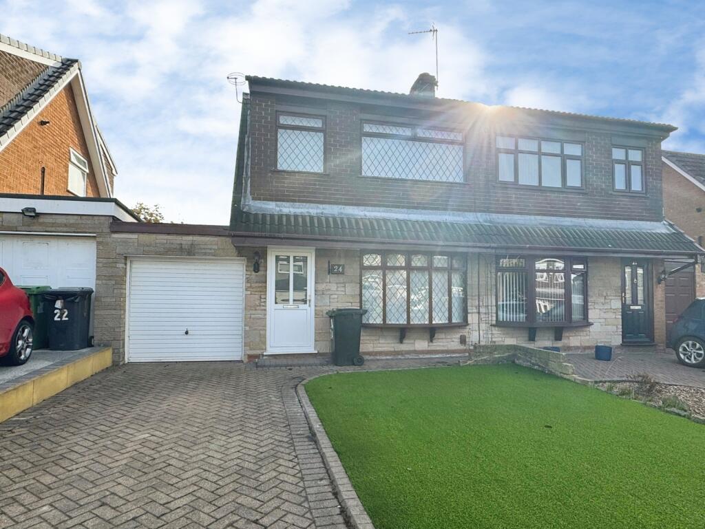 Main image of property: Sunningdale Close, Burtonwood, Warrington, Cheshire, WA5