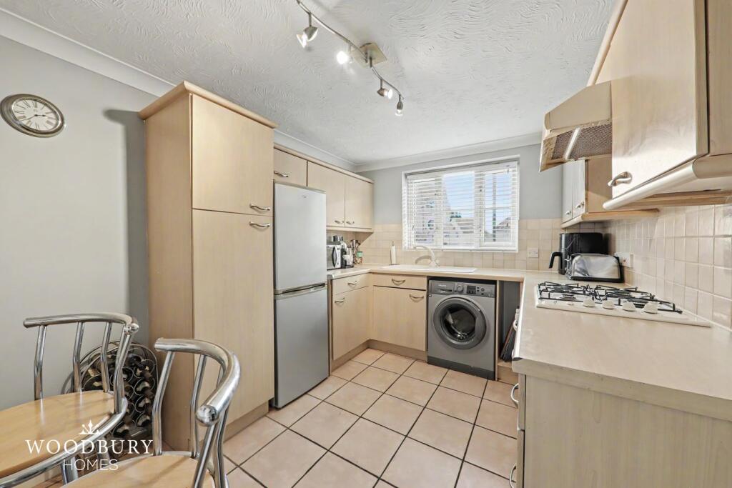 House in Epping Forest, Loughton - View 3