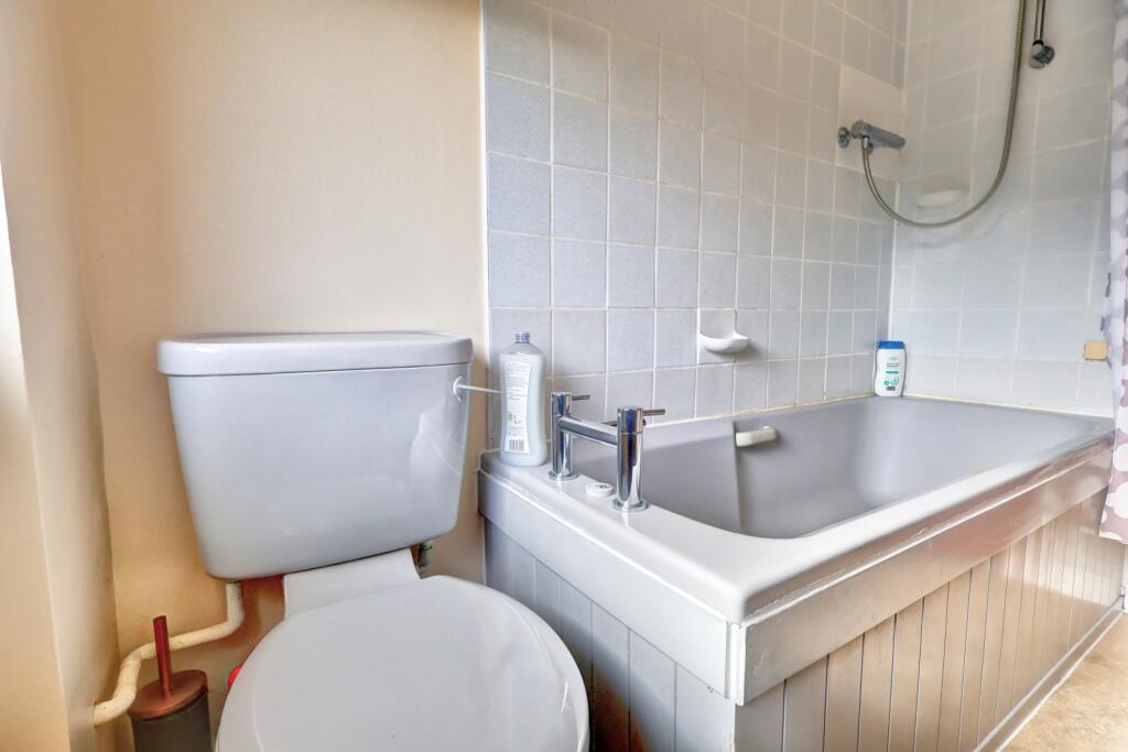 House in Hemel Hempstead, Great Missenden - More