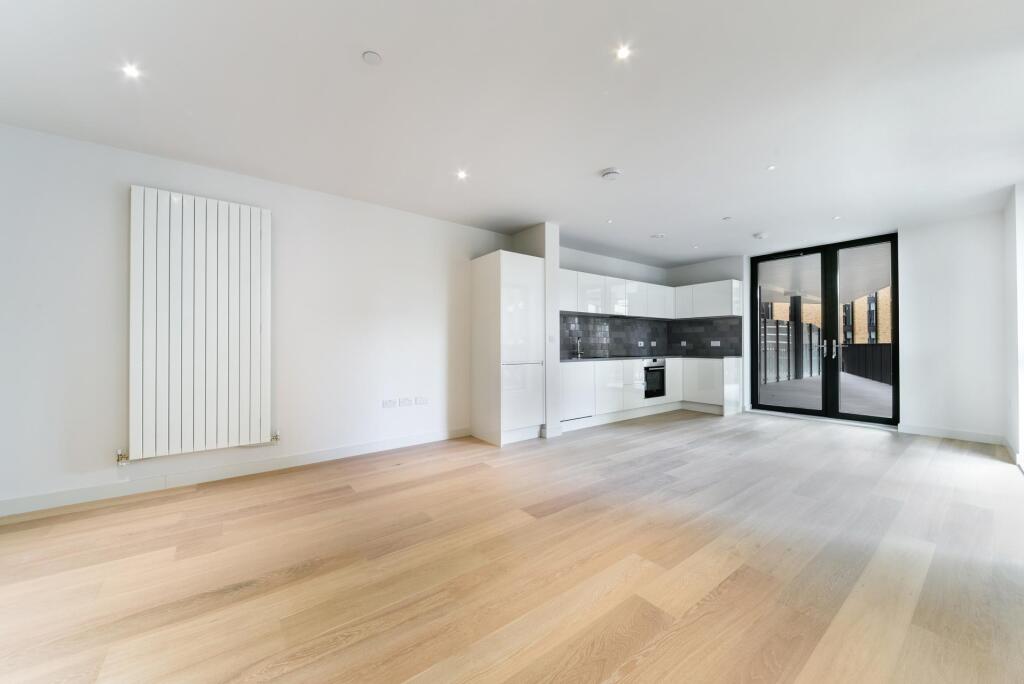 Apartment in London, Royal Wharf, Silvertown - View 2