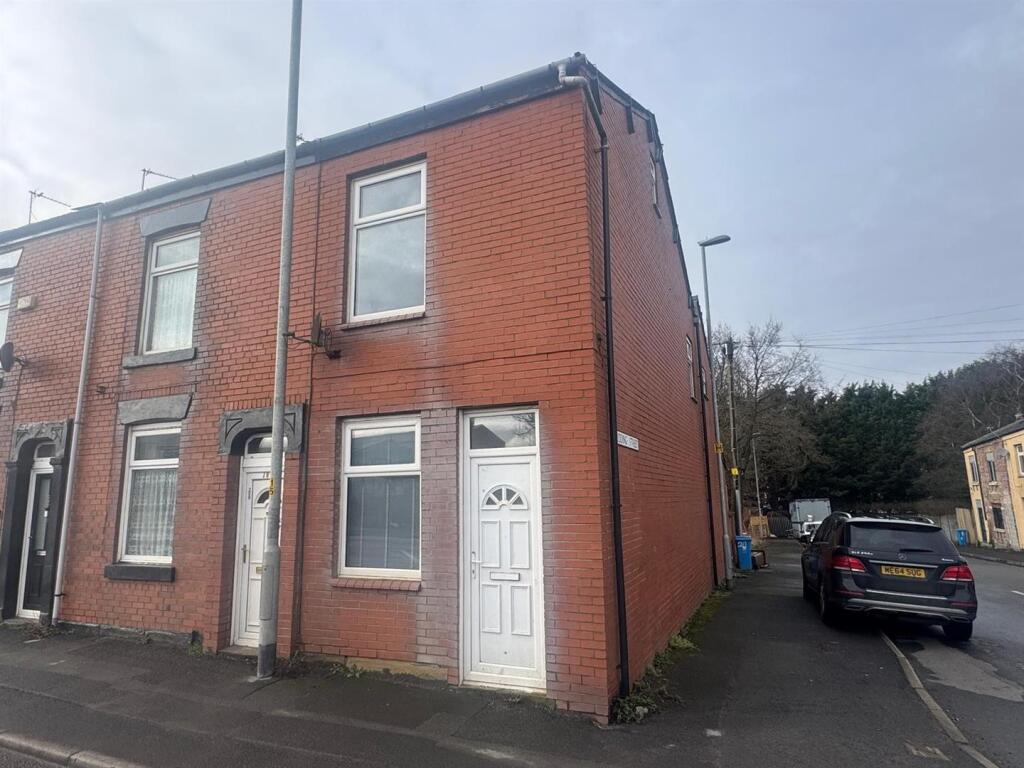 Main image of property: Higginshaw Lane, Royton, Oldham