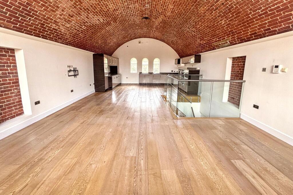 Flat 6, Golden Hill Fort, Freshwater, Isle of Wight, PO40 9GD - View 2