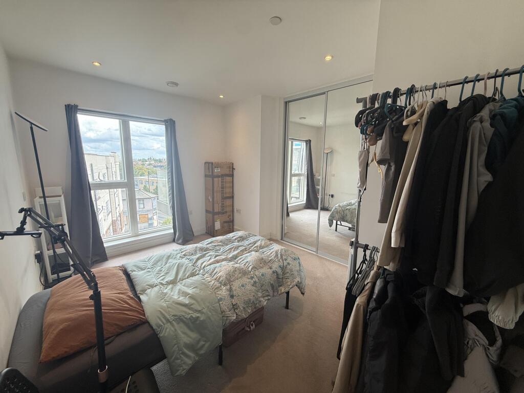 Apartment in London - View 5