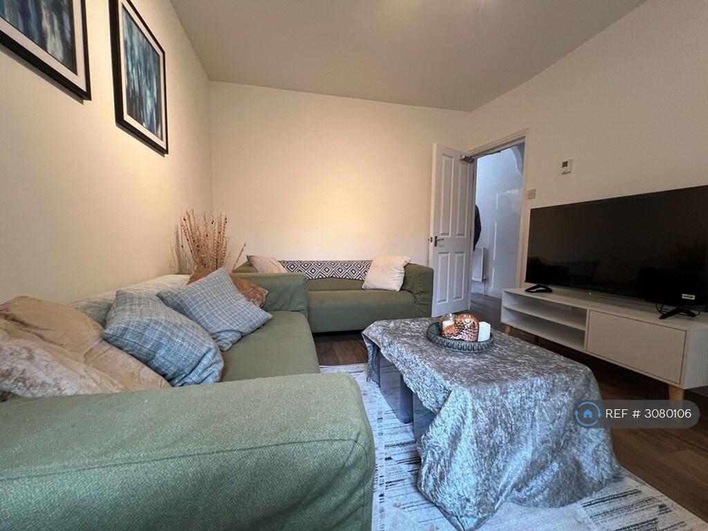 House in Reading - View 2