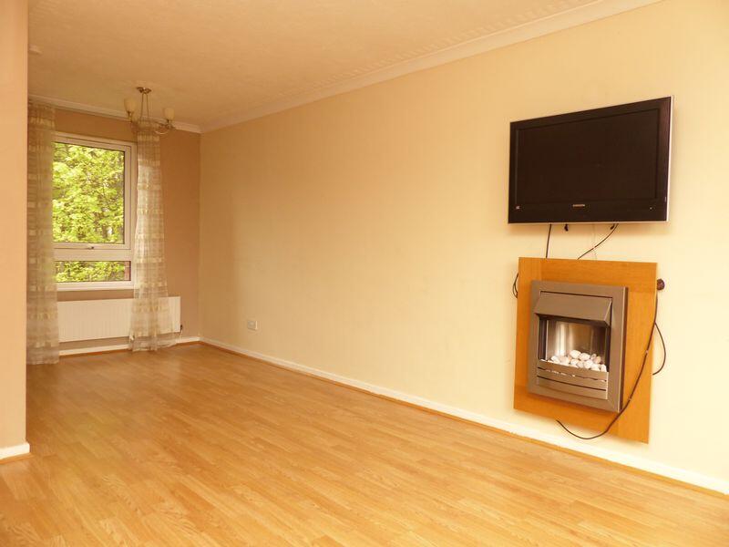 Apartment in Birmingham, Sutton Coldfield - View 4
