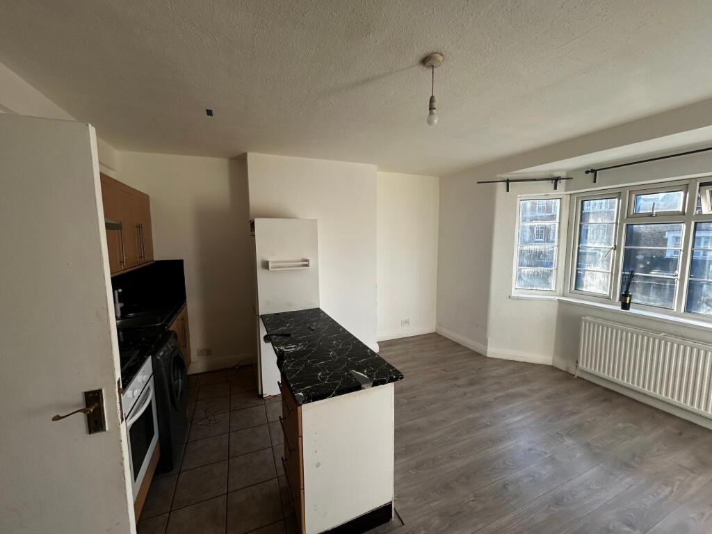 Main image of property: Streatham High Road, London, SW16
