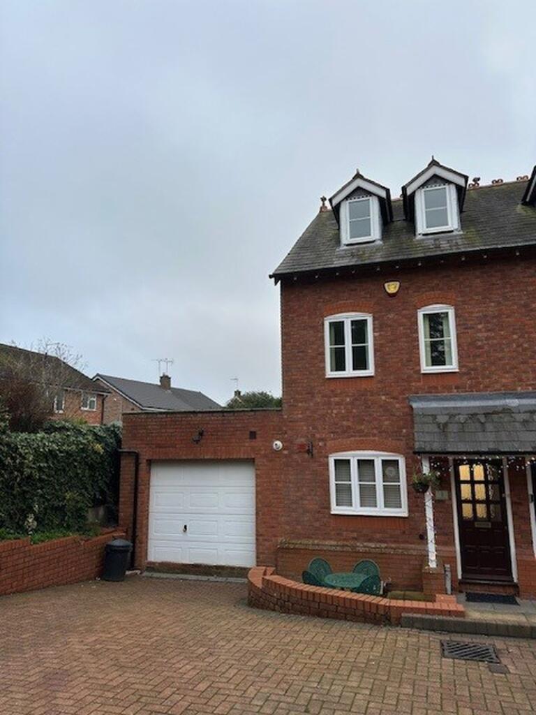 Victoria Mews, Barnt Green
