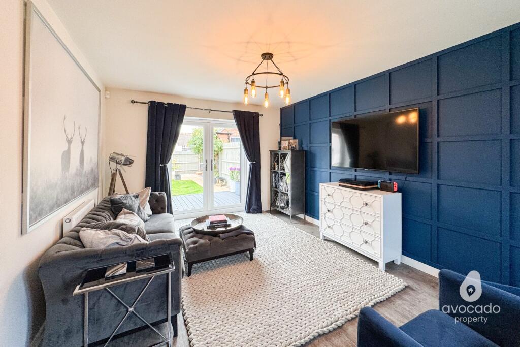 House in Shinfield, Ryeish Green - View 2