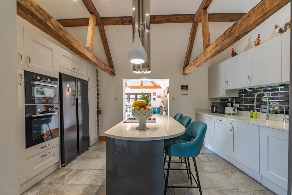 Skinners Green, Enborne, Newbury, Berkshire, RG14 - View 4