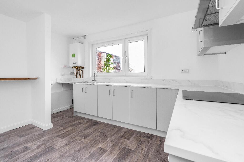 Apartment in Edinburgh - View 4