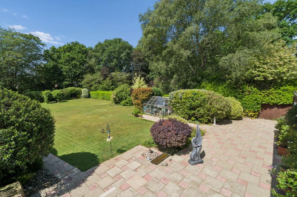 Butlers Court Road, Beaconsfield, HP9 photo 4