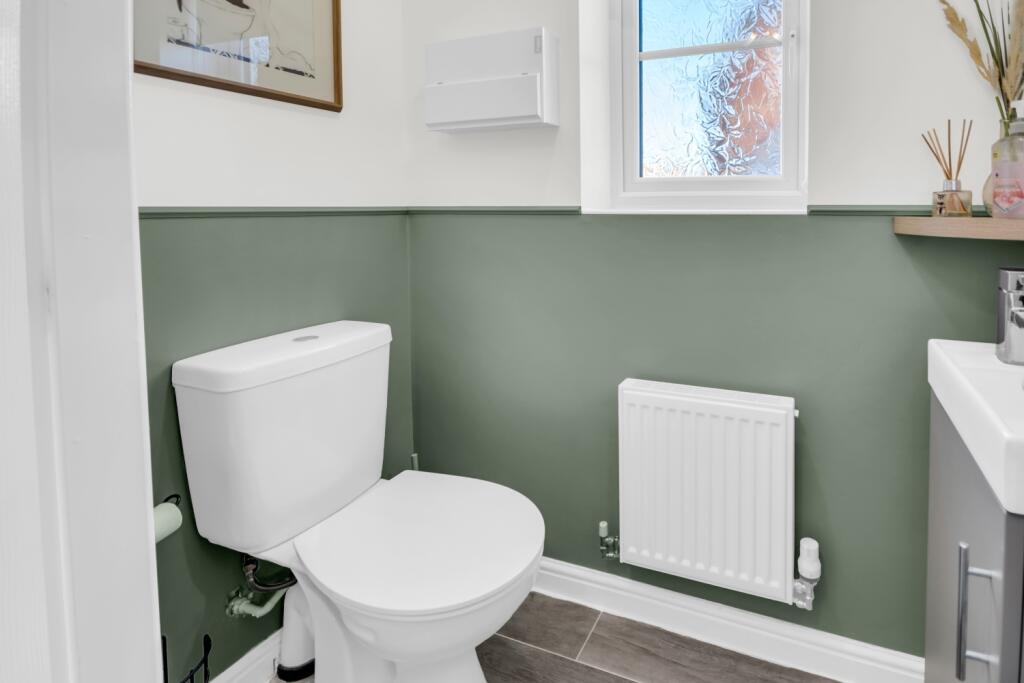 House in Rotherham, Dalton - View 5