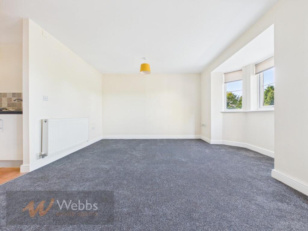 Apartment in Cannock Chase, Norton Canes - View 3