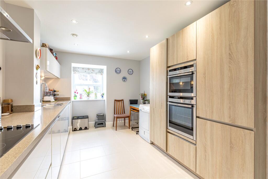 Templeton Road, Kintbury, Hungerford, Berkshire, RG17 - View 3
