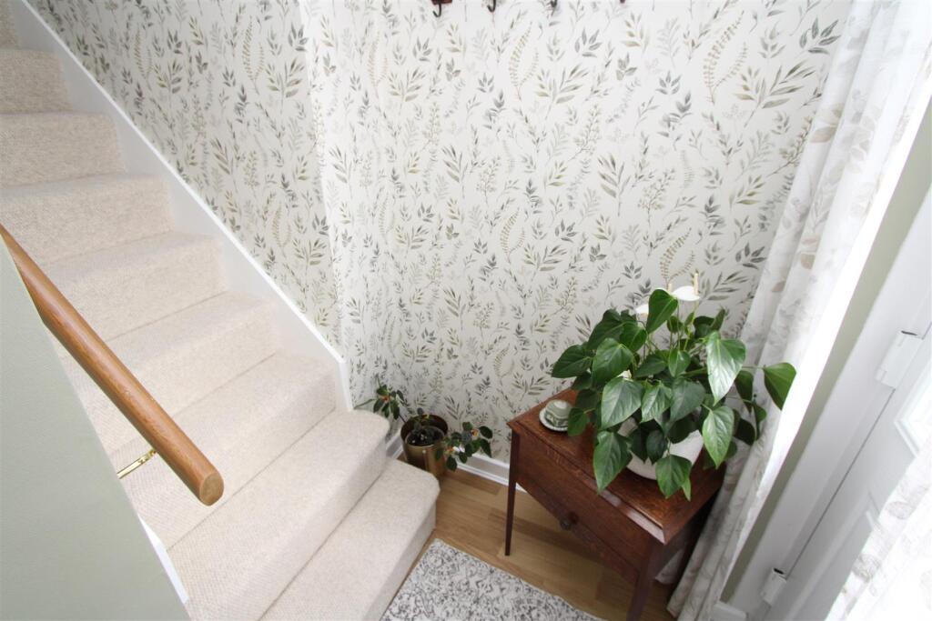House in Bradford, West Yorkshire - View 4