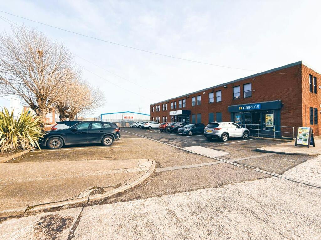 Farrow House_office to let_altrincham-15.jpg