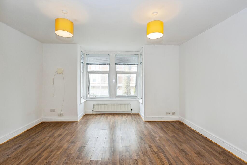 Apartment in Portsmouth, North End - View 3