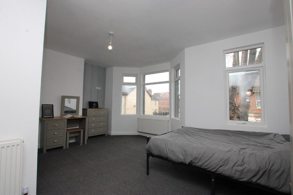 Main image of property: St. Peters Avenue, Kettering, Northamptonshire, NN16