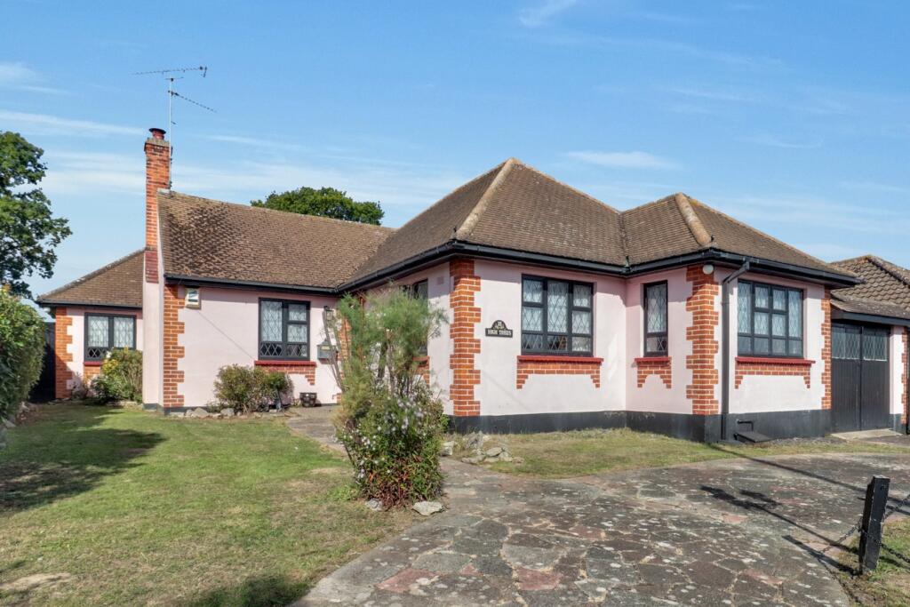 2-bed detached on Linksway, Leigh-on-Sea, SS9, £600,000