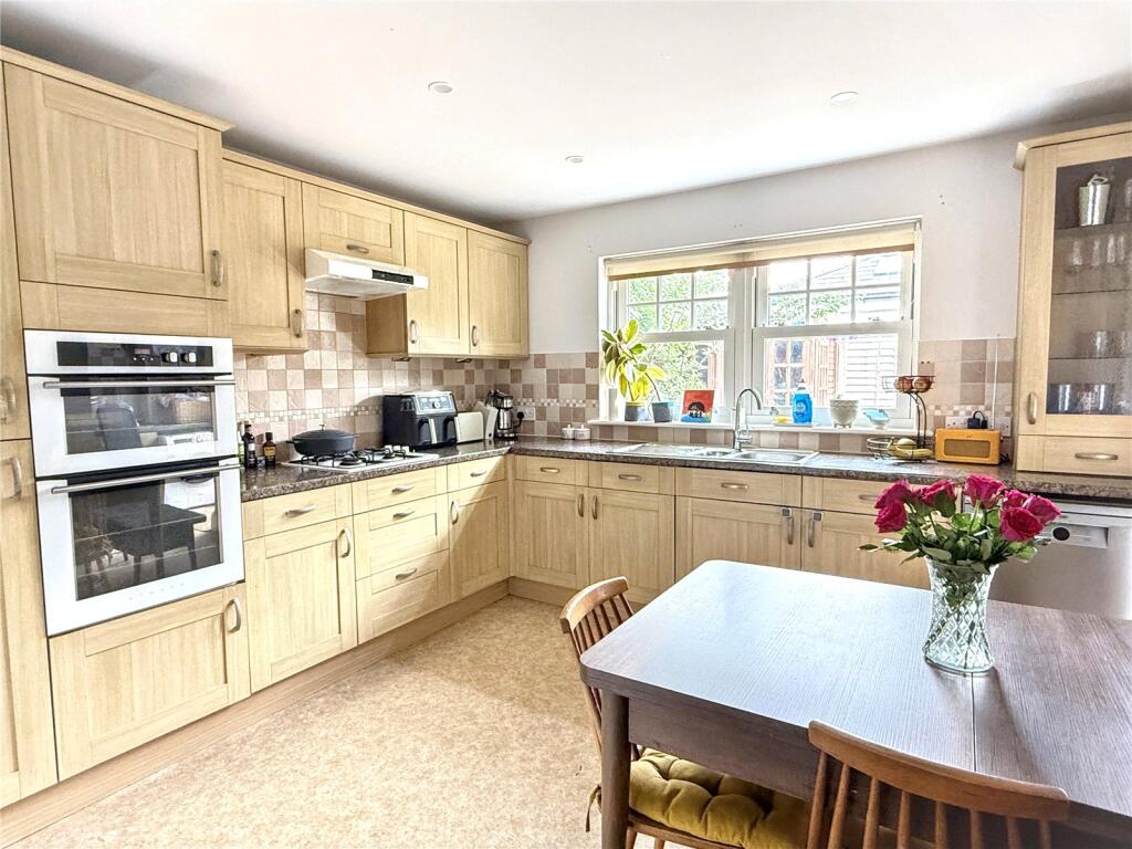 Sebright Road, Barnet, EN5 photo 2