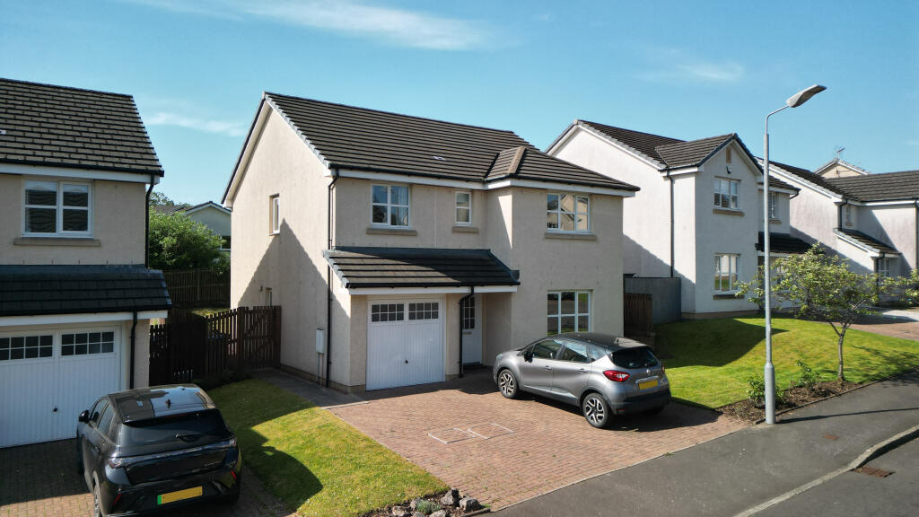 Main image of property: 18 Hillside, West Kilbride, KA23 9NZ
