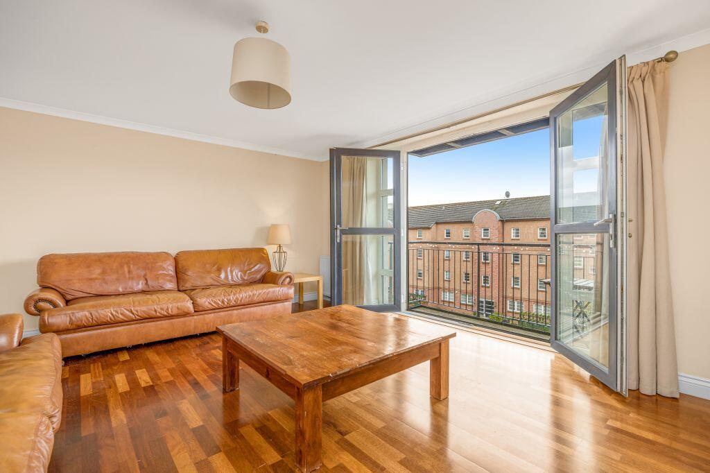 Apartment in Edinburgh, The Shore, Leith - View 3