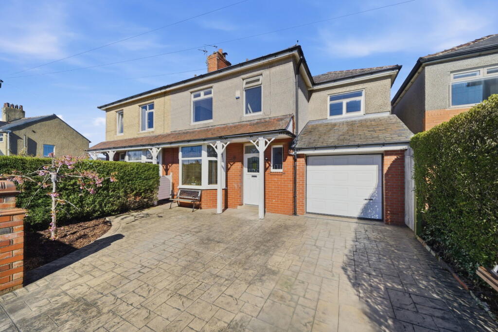 The Esplanade, Rishton, Blackburn, BB1 4BL