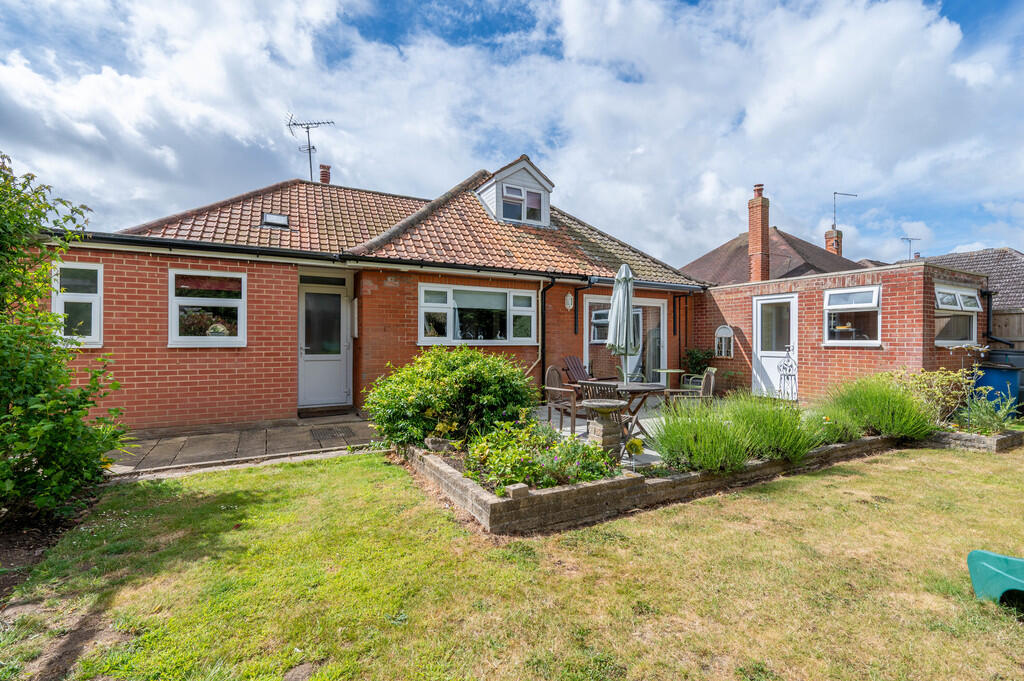 Dellwood Avenue, Felixstowe - View 5