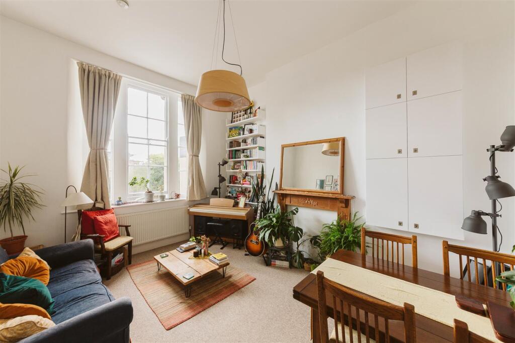 Apartment in Bristol - View 4