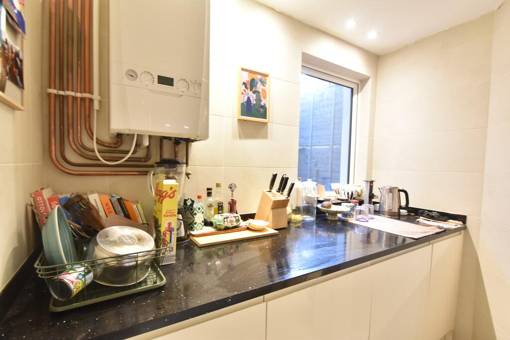Apartment in Hove, Aldrington - View 5