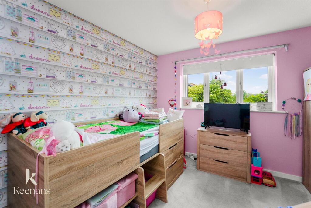 House in Burnley, Rose Grove - More