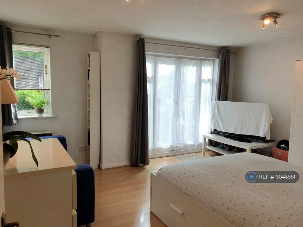 Apartment in London - View 4