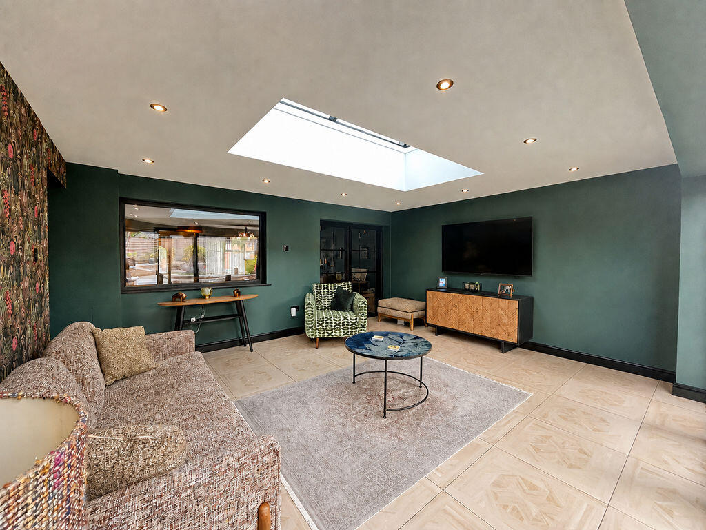 House in Walsall, West Midlands - View 3