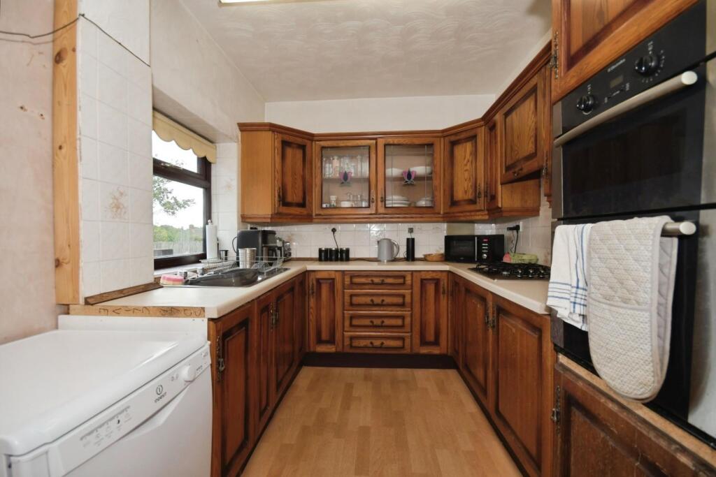 House in Sheffield, South Yorkshire - View 5