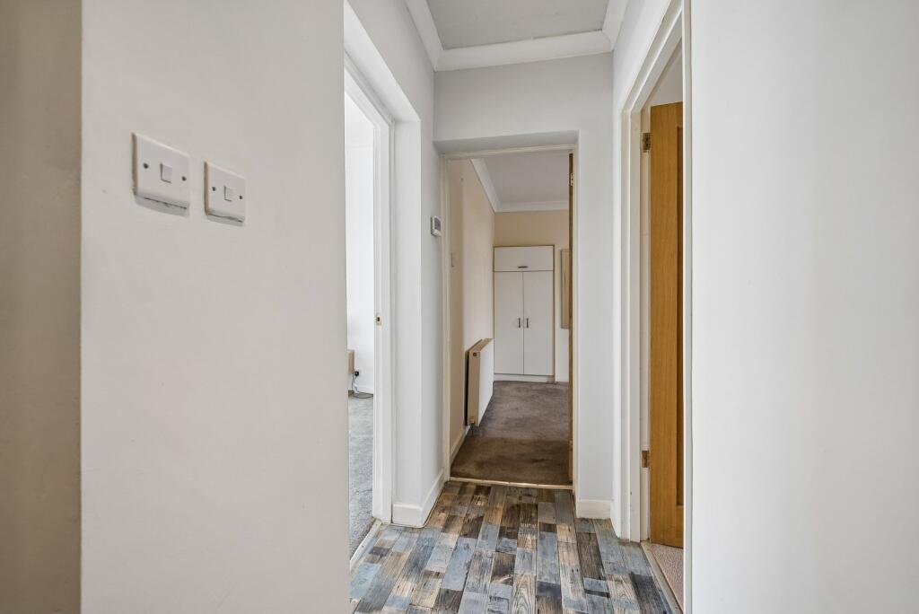 Apartment in Glasgow, Argyll and Bute - View 2